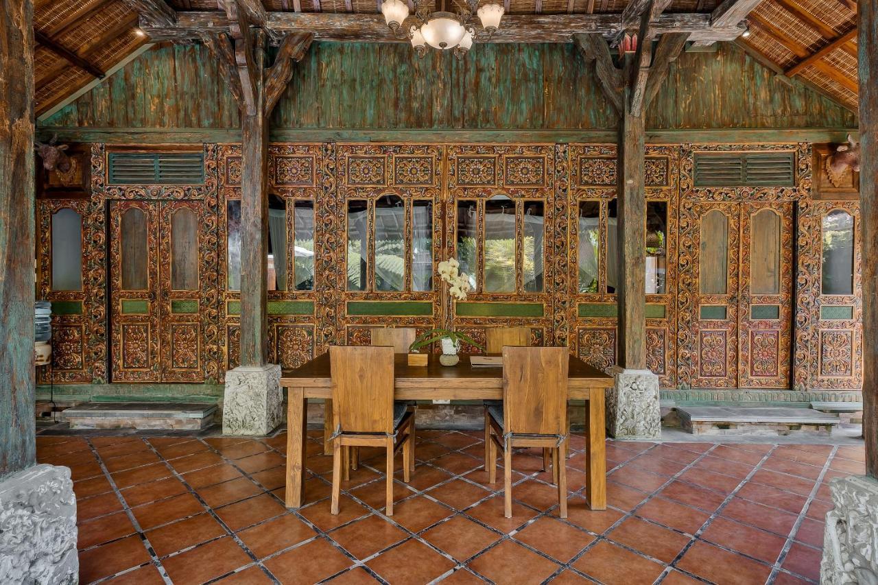 Villa Roshan